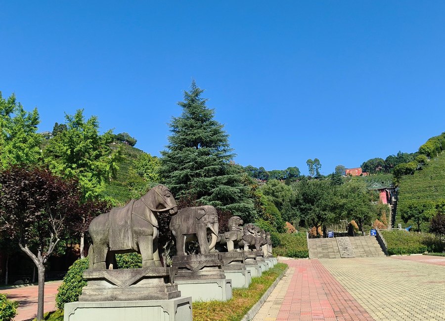 神道石像